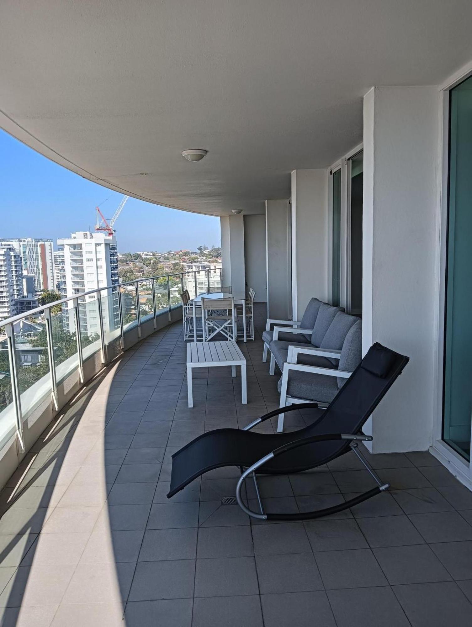Kirra Surf Apartments Гоулд Коуст Екстериор снимка