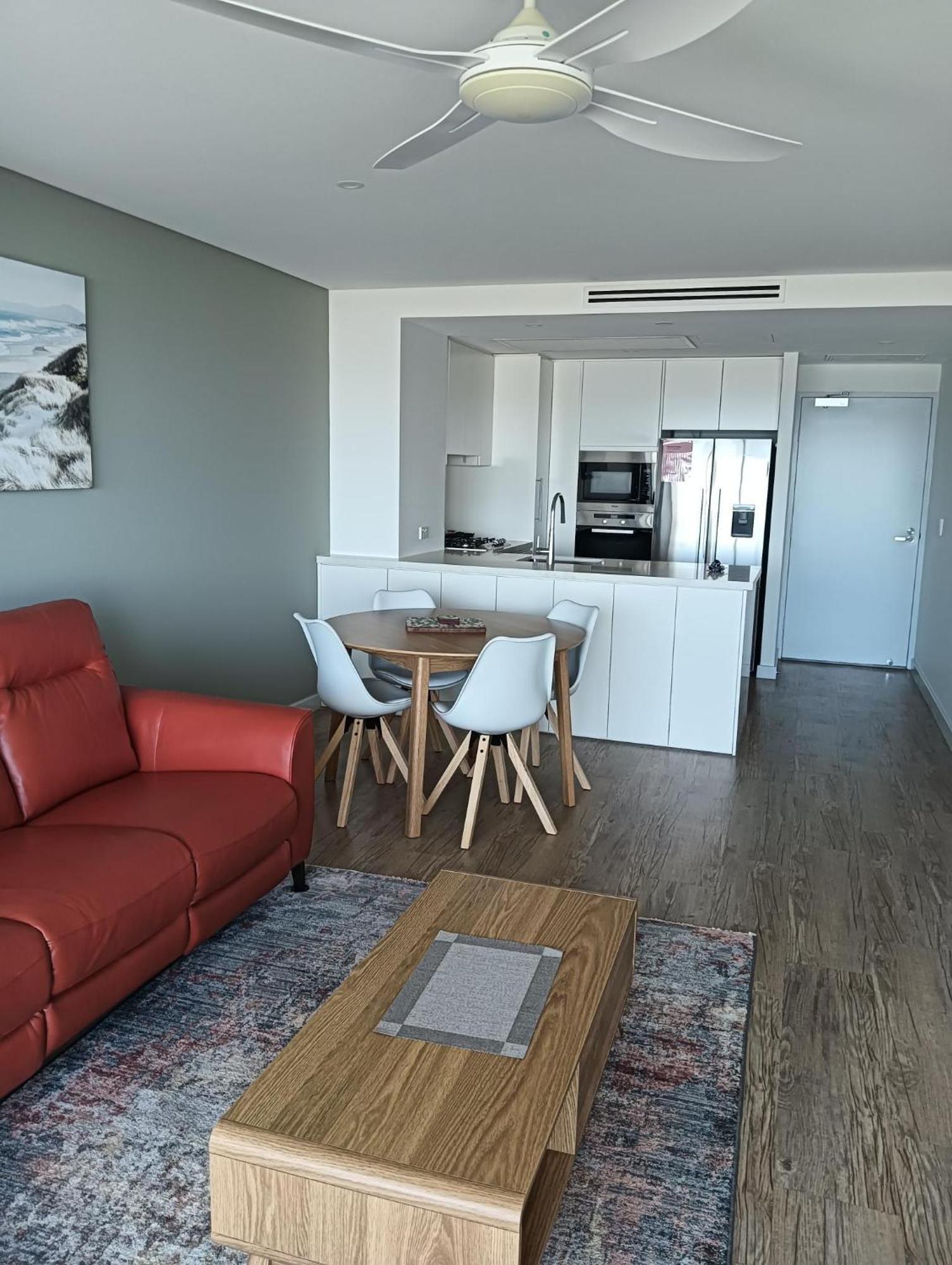Kirra Surf Apartments Гоулд Коуст Екстериор снимка