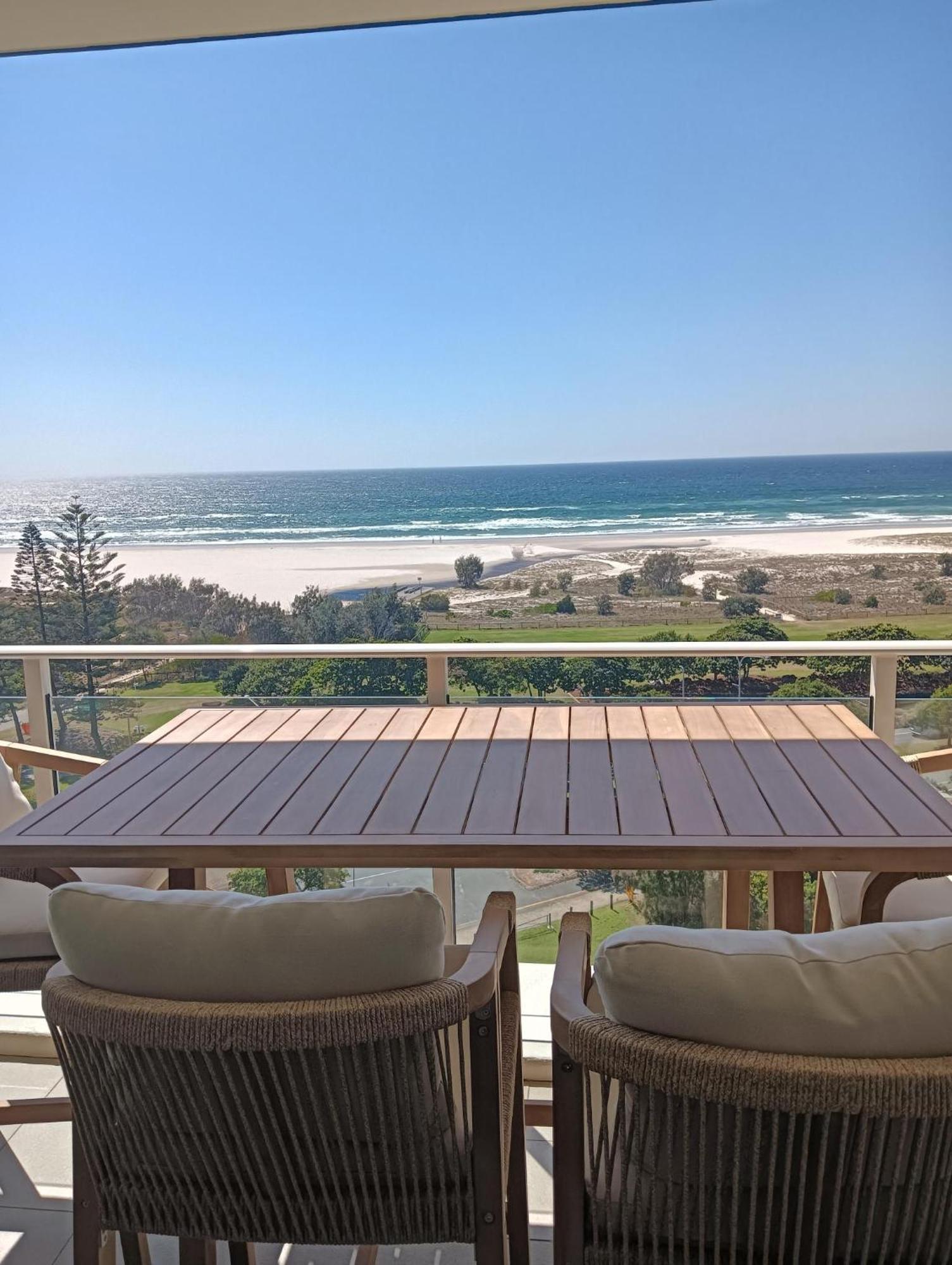 Kirra Surf Apartments Гоулд Коуст Екстериор снимка