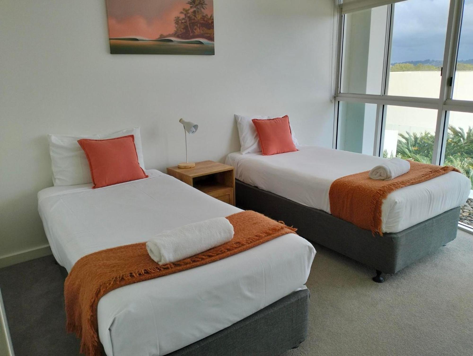 Kirra Surf Apartments Гоулд Коуст Екстериор снимка