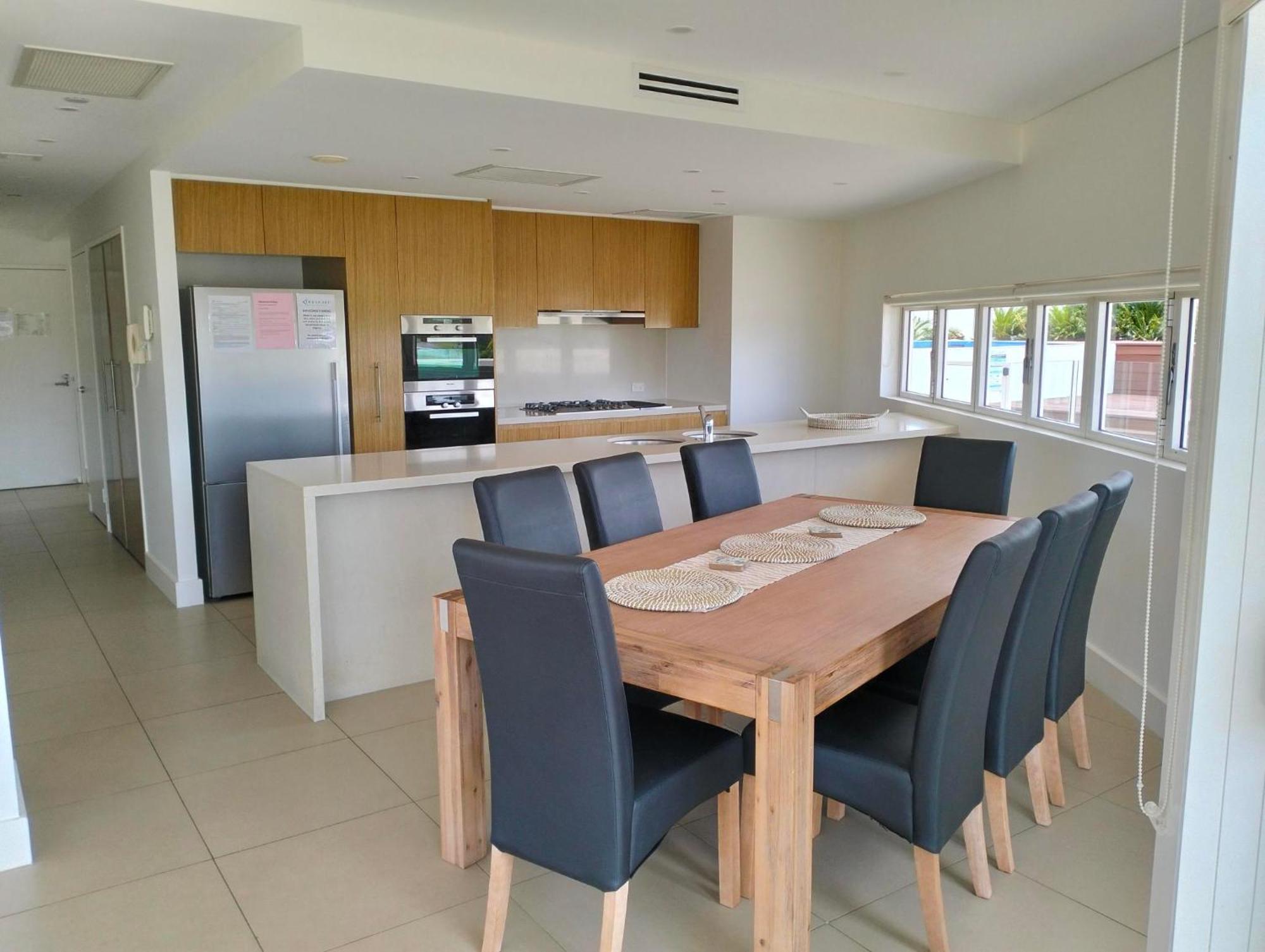 Kirra Surf Apartments Гоулд Коуст Екстериор снимка