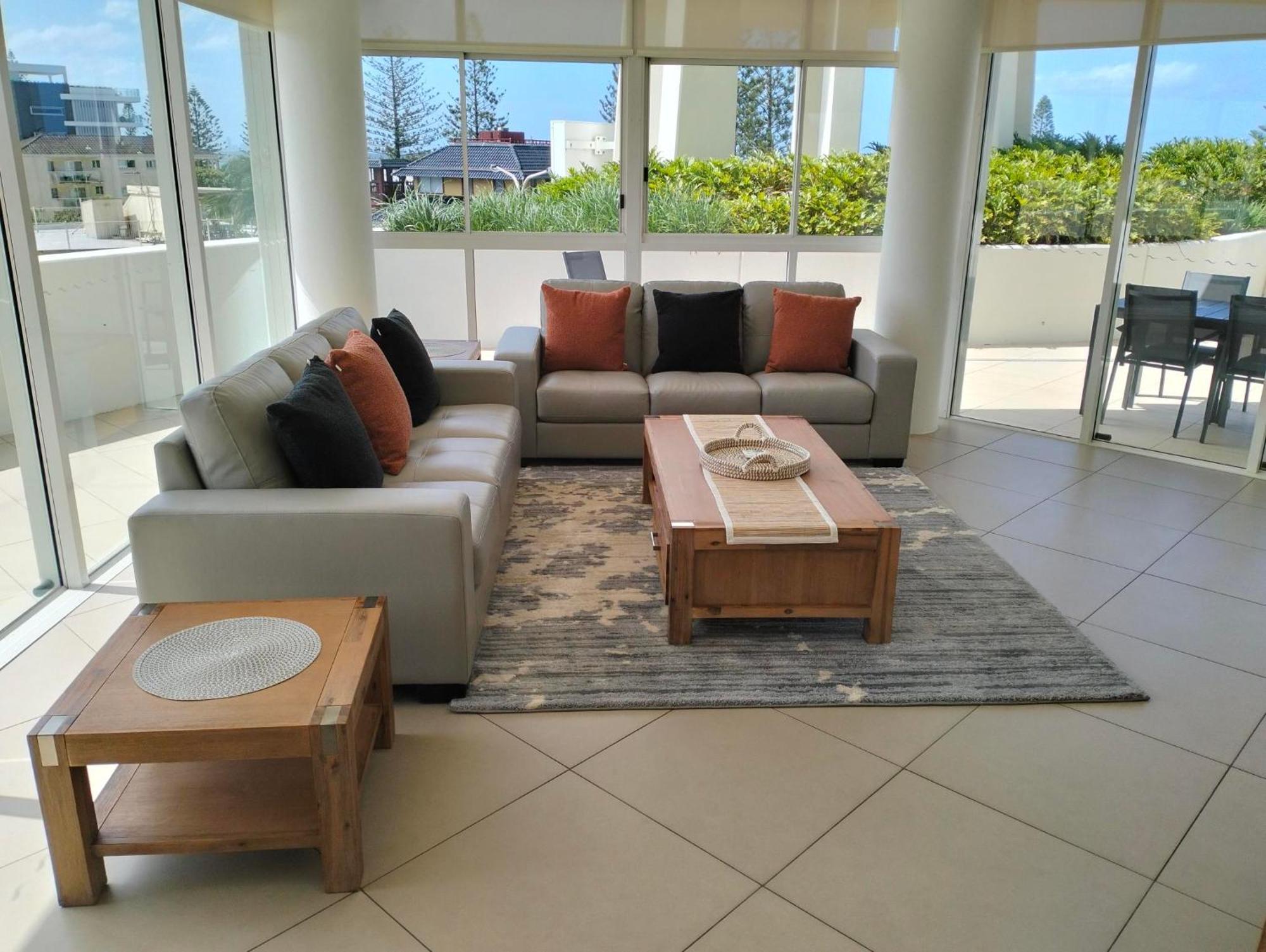 Kirra Surf Apartments Гоулд Коуст Екстериор снимка
