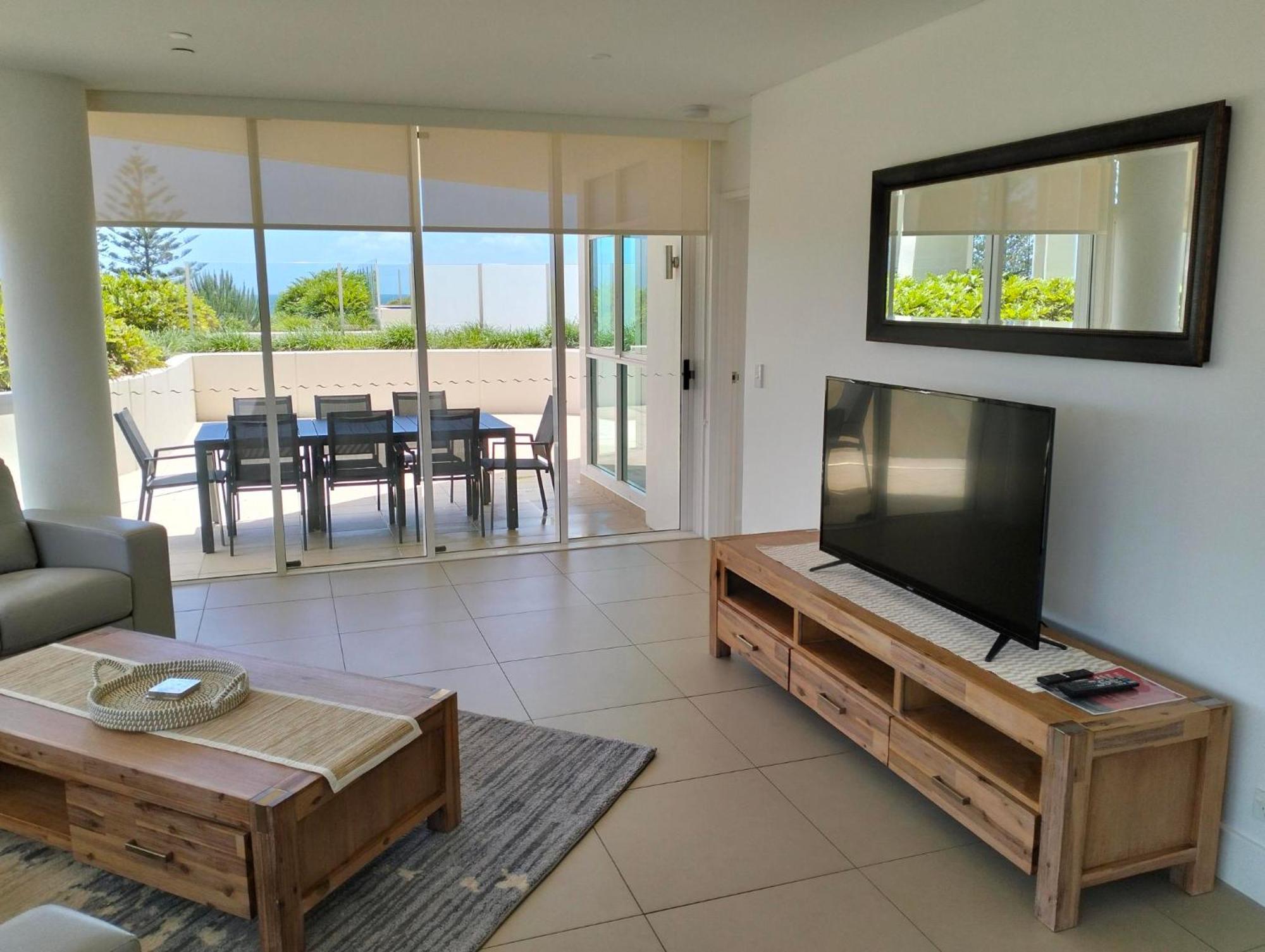 Kirra Surf Apartments Гоулд Коуст Екстериор снимка